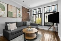 Stylish 3-Bedroom Lower East Side Stay - B&B New York