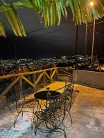 Vila Marize Cozy family home w a view of the Atlantic - B&B Funchal