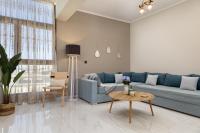 Golden Coast Residences - Bed and Breakfast Parigoría