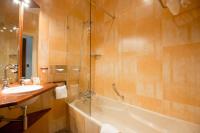 Chambre Quadruple avec Salle de Bains Privative