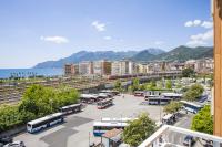 Casa Mareluna - Central Seaview Apartments by Mareluna Hotel - Chambres d'hôtes Salerne