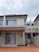 The PrimeNest Melaka 4BR with Netflix Near A'Famosa Resort - B&B Kampung Pulau Sebang