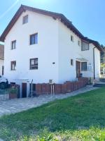 Sonnenwinkel - Ferienwohnung mit Wintergarten, Terrasse & Parkplatz - B&B Radolfzell