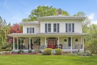Monroe Manor Inn - B&B South Haven
