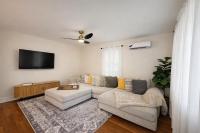 Spacious 2 BR with HotTub Close to Downtown and Beach - Ferienwohnung West Palm Beach
