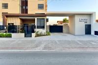 Apto completo c piscina Playground cozinha completa tudo isso a 9min do Beto Carrero a 600m da PRAIA - B&B Penha