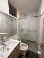 Amplio y Lujoso Apartamento - Vista al mar y Cerca al centro PISO ALTO - Chambres d'hôtes Carthagène