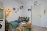 WHITE LINEN SUITE Two Balconies min Old Town Quiet - B&B Rodi