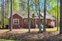 Coastal Getaway Near Holden Beach, Golf & Dining - B&B Sivey Town