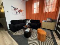 BRAND NEW! Sleeps 9, near World Cup, 18 min NYC - Chambres d'hôtes Newark