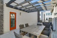 Rooftop Oasis: Downtown Des Moines Townhome - Bed and Breakfast Des Moines