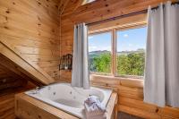 NEW Game Rm, Nerf, Outdoor Pool, Sauna, HotTub - Ferienwohnung Sevierville