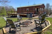 Fishing Pond & Treehouse: Tranquil Maysville Cabin - B&B Maysville