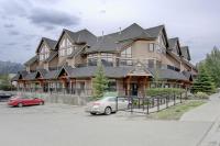 Alpine Hideaway at Alpine Village - B&B Canmore