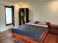 Benang Kelambu Cottage - B&B Praya