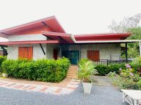 Thawat Villa Boutique Resort - B&B Ko Lanta