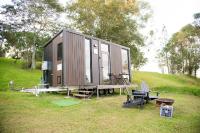 Tiny Inja 2 by Tiny Away - B&B Comleroy