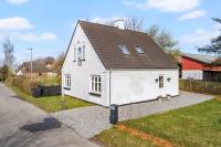 Bright and cozy house near forest and beach - space for 8 - Chambres d'hôtes Horbelev