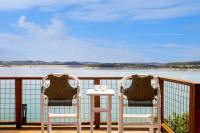 Family Waterfront Direct Lake Access Pool Table - B&B Canyon Lake