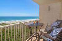 Three-Bedroom Apartment - Panoramic Oceanfront - Unit #401