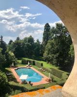 Maison dans un parc - B&B Parentignat