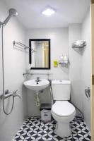 4 Beds w Balcony & Street View Old Quarter - B&B Hanoi