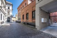 GuestHost - Piazza Garibaldi Lovely Studio Flat - B&B Parma