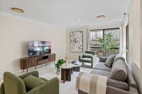 Affordable 4 Bedroom 2 Bathroom Family Home with Central Air Conditioning - Ferienwohnung Brisbane
