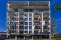 Air-conditioned Apartment with Parking and Balcony by Noclegi Renters - B&B Varsavia