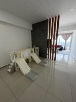 B Ulike HomeStay 3Room TheVenus kids mini playground - B&B Sitiawan