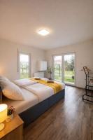 Luxury Villa with Glass Veranda & Garden Karlovy Vary - Chambres d'hôtes Karlovy Vary
