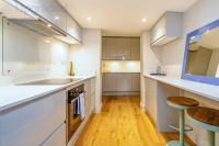 Stylish Clifton Garden Apartment with Terrace - Ferienwohnung Bristol