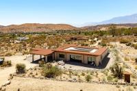 Masseria Solara - Desert Design Retreat with Pool, Hot tub & Views - B&B Morongo Valley