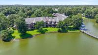 Stylish 2BR Retreat at Kingston Walk to Beach - B&B Myrtle Beach