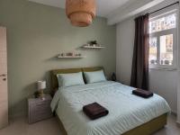 Calypso 1 Spacious Apartment with Mercury Tower View in Central Paceville Close to Nightlife - Bed and Breakfast San Ġiljan