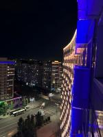 Апартаменты ЖК Независимость Astana Mall Парк Триатлон 5 минут - Chambres d'hôtes Astana