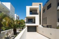 Ixia Pool Villa with sea view roof top - B&B Micsi
