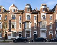 Prachtig herenhuis in Sint-Truiden met 5 slaapkamers - B&B Sint-Truiden