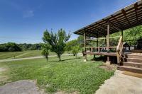 Furnished Deck, Private Yard! Quaint Knoxville Gem - B&B Knoxville