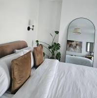 Cardiff Mini Retreat - B&B Cardiff