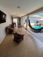 Casa moderna com Piscina e Lazer com ótima localização - B&B Foz de Iguazu