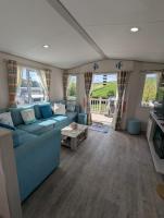 Bright Modern Pet-Friendly Caravan, Walk to Durdle Door & Jurassic Coast - B&B West Lulworth