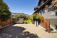 Spacious Alpine Retreat with Remarkable Views - B&B Distretto di Queenstown