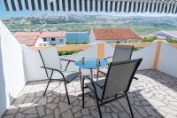 Apartamento de 1 dormitorio con balcón