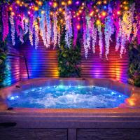 Dobson Family Hot Tub House - B&B Lytham St Annes