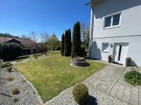 Große gemütliche Ferienwohnung Landshut, 24-7, WLAN, Parkplatz, Top ausgestattet - B&B Ergoldsbach