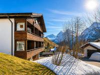 Chalet Höfi - Ski-in Ski out at Hörnlilift by Arosa Stay - Chambres d'hôtes Arosa
