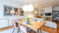 2 Bedroom Apartment with Garage 2 Minutes from the Beach Matosinhos - Chambres d'hôtes Matosinhos