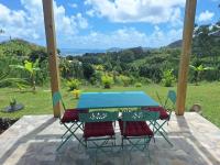 Charmant studio, vue sur les Îlets du Robert - Bed and Breakfast Le Robert