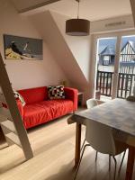 Renovated and Bright Apartment - Direct Sea Access - B&B Cabourg